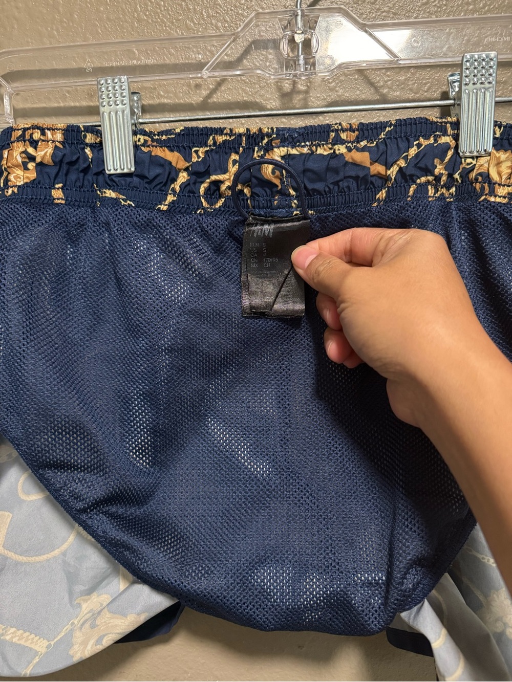 H&M Navy & Gold Chain-Print Drawstring Boxers - Picture 5 of 5